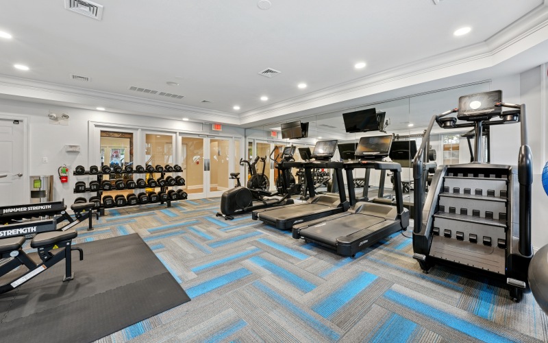 Open and well-lit fitness center